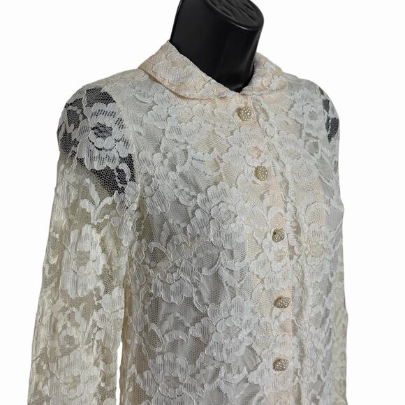 VINTAGE 1960s LACE MINI DRESS W FAUX PEARL BUTTONS PETITES BY SUZY NY SIZE XS S - Picture 2 of 5